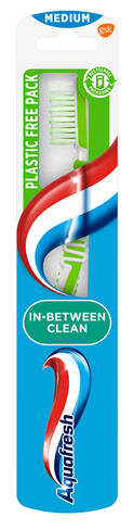 Aquafresh In Between Clean Зубна щітка середньої жорсткості 2+1 1 набір