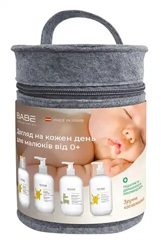 Babe Laboratorios Pediatric Шампунь 200 мл + Гель для інтимної гігієни 200 мл + Гель для душу 100 мл + Молочко для тіла 100 мл 1 набір